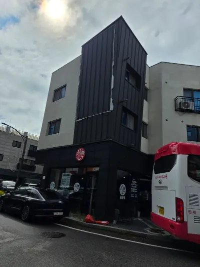 실무에서 검증된 채널아트·인트로 노하우를 담았습니다