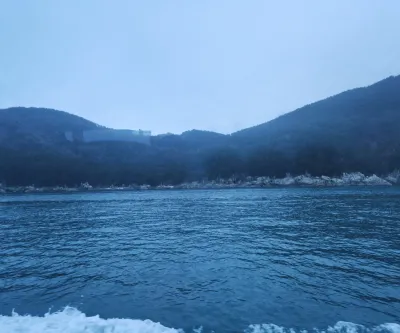 감각적인 슬로건 — 만족하실 때까지 함께합니다